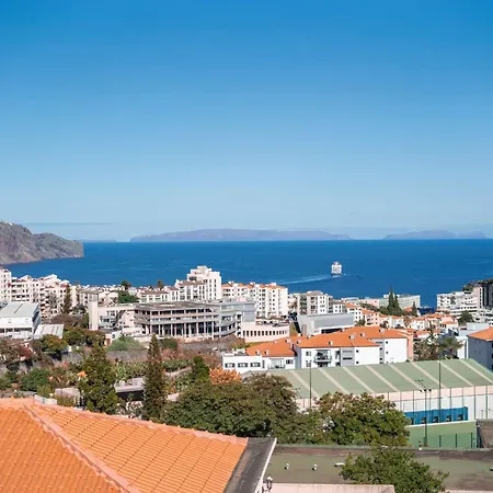 Casa Da Baia Overlooking Bay * Funchal (Madeira)