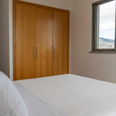 Casa Da Baía T3 Avec Balcon Et Vue Sur La Baie Appartement